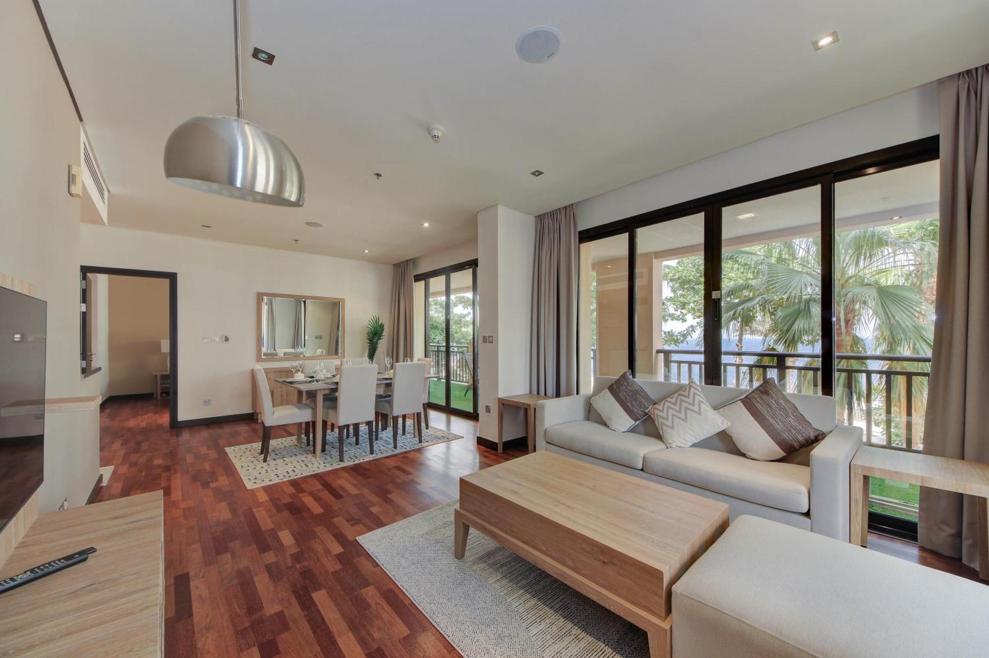 Luxe Getaways Royal Amwaj Palm Jumeirah Resort Apartment Holiday Home Dubai Bagian luar foto