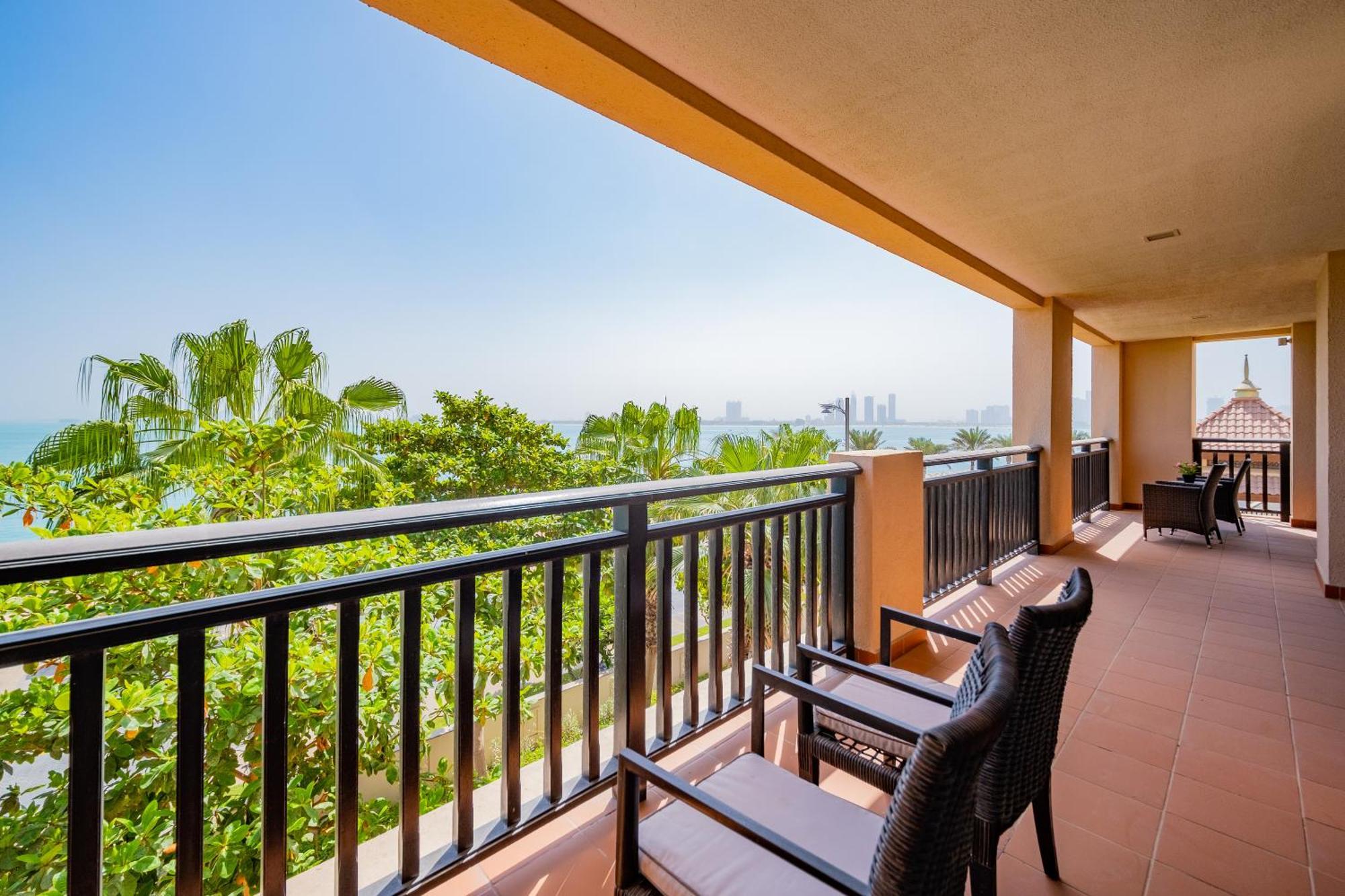 Luxe Getaways Royal Amwaj Palm Jumeirah Resort Apartment Holiday Home Dubai Bagian luar foto