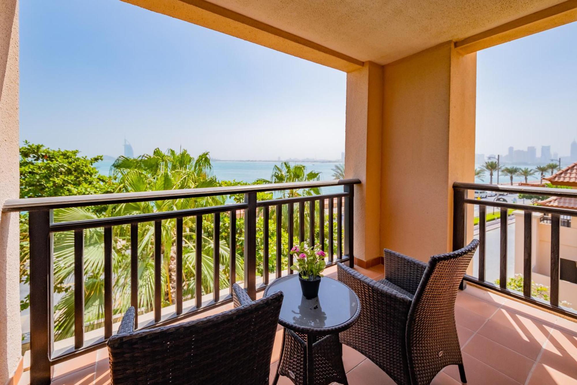 Luxe Getaways Royal Amwaj Palm Jumeirah Resort Apartment Holiday Home Dubai Bagian luar foto