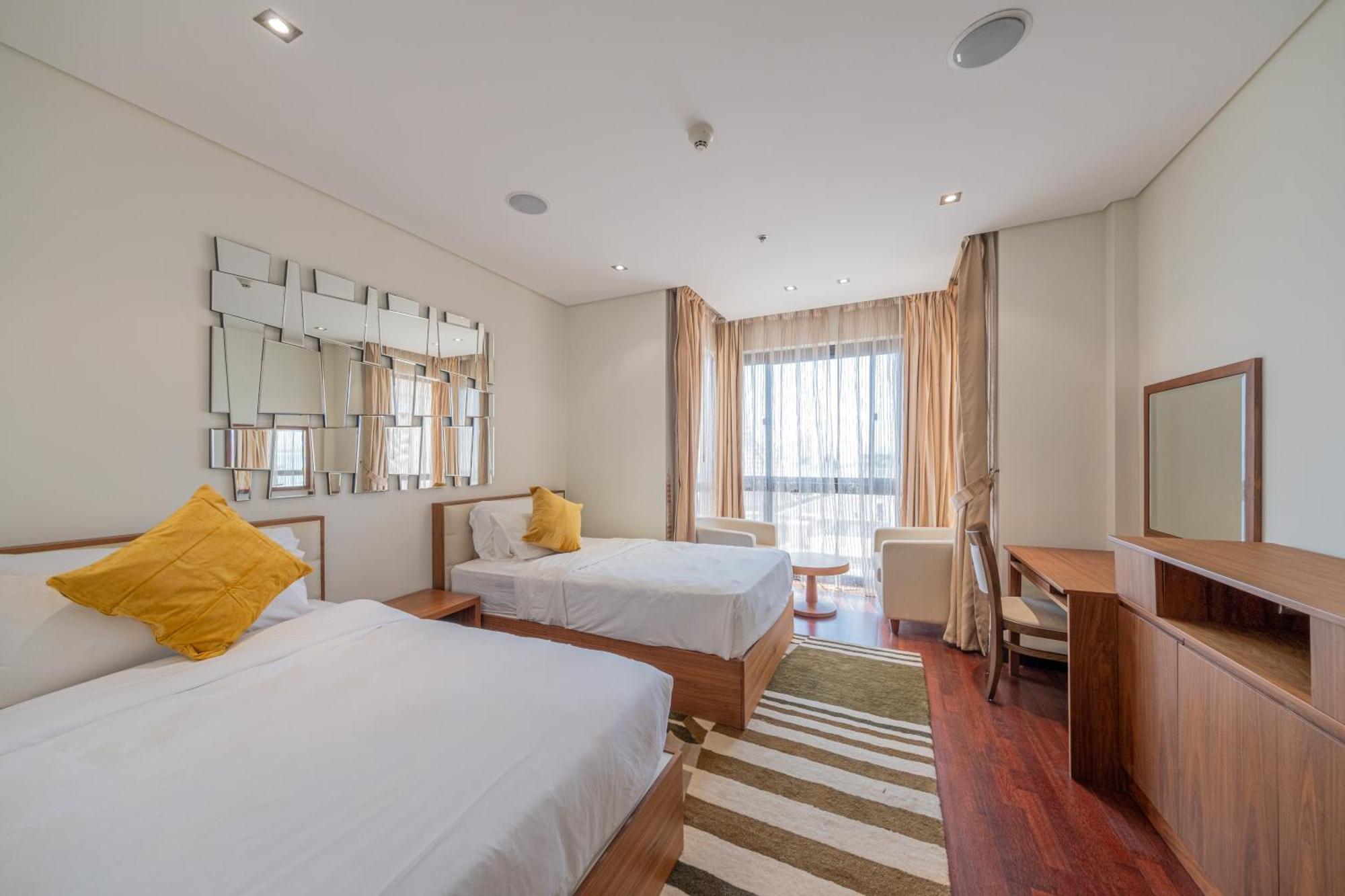 Luxe Getaways Royal Amwaj Palm Jumeirah Resort Apartment Holiday Home Dubai Bagian luar foto